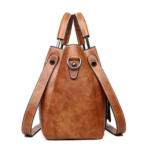 2020 new store popular foreign trade womens bag new european and american oily iron handle thick line bucket bag shoulder messenger bag
2020 new store popular foreign trade womens bag new european and american oily iron handle thick line bucket bag shoulder messenger bag