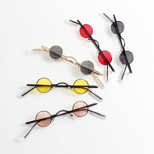 mincl 2020 new fashion gothic punk round sunglasses women men brand design small frame vintage men sun glasses uv400 nx, White;black
mincl 2020 new fashion gothic punk round sunglasses women men brand design small frame vintage men sun glasses uv400 nx, White;black