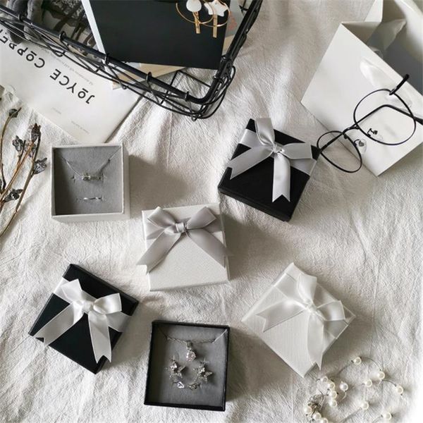 gift wrap upscale bow small boxes for gifts jewelry box ring earrings floating grid sponge pad paper bags
gift wrap upscale bow small boxes for gifts jewelry box ring earrings floating grid sponge pad paper bags