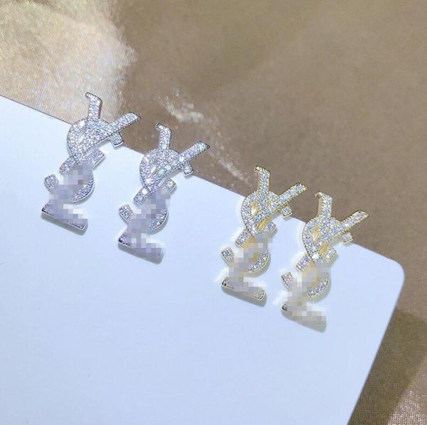 korean version of the simple fashion diamond earrings hypoallergenic 925 silver needle earrings female earrings jewelry, Golden;silver
korean version of the simple fashion diamond earrings hypoallergenic 925 silver needle earrings female earrings jewelry, Golden;silver