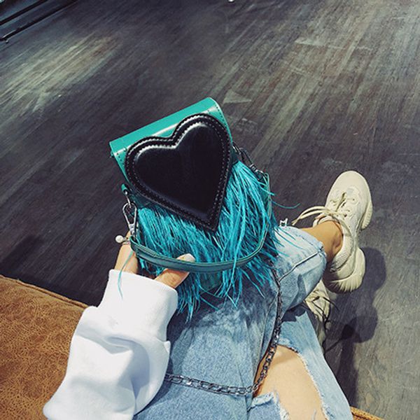 new design fashion feathers heart pu leather party casual female totes ladies handbag chain shoulder bag phone purse flap
new design fashion feathers heart pu leather party casual female totes ladies handbag chain shoulder bag phone purse flap