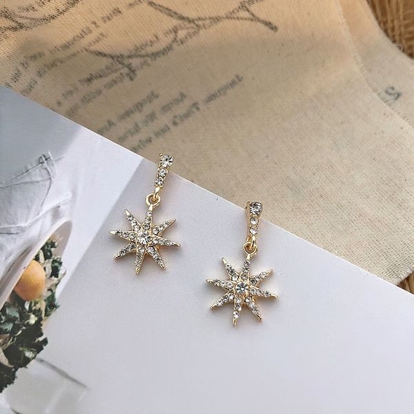 stud kpop flower earrings for women korean style cute girl zircon statement fashion jewelry 2021 gift, Golden;silver
stud kpop flower earrings for women korean style cute girl zircon statement fashion jewelry 2021 gift, Golden;silver