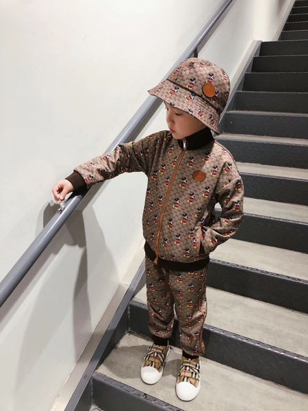 hipping new fashion kids spring autumn tracksuits baby boys girls long sleeve clothing suits for spring, White
hipping new fashion kids spring autumn tracksuits baby boys girls long sleeve clothing suits for spring, White