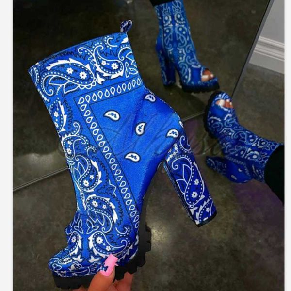 2020 winter new fashion women totem printing casual boots women ankle boots zipper square heel fish mouth botas mujer, Black
2020 winter new fashion women totem printing casual boots women ankle boots zipper square heel fish mouth botas mujer, Black