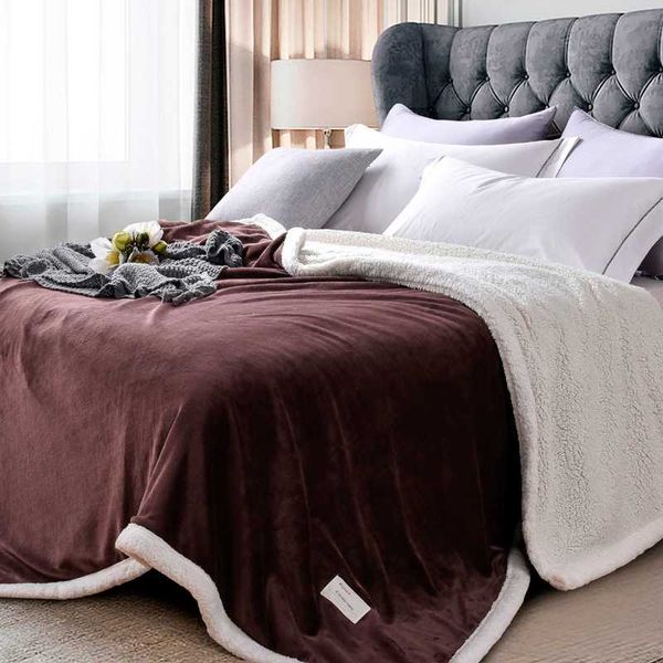 new 2 in 1 solid color super soft cashmere bedding room blanket home duvet cover winter warm anti-pilling comfortable smooth
new 2 in 1 solid color super soft cashmere bedding room blanket home duvet cover winter warm anti-pilling comfortable smooth