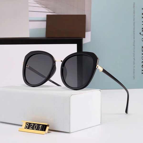 new luxury fashion designer men and women sunglasses round plate frame outdoor uv400 driving party beach sunglasses send original box g8201, White;black
new luxury fashion designer men and women sunglasses round plate frame outdoor uv400 driving party beach sunglasses send original box g8201, White;black