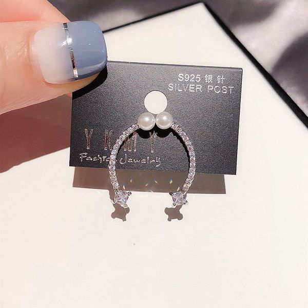 stud migga micro paved cubic zircon arc earrings with imitation pearl fashion women jewelry, Golden;silver
stud migga micro paved cubic zircon arc earrings with imitation pearl fashion women jewelry, Golden;silver