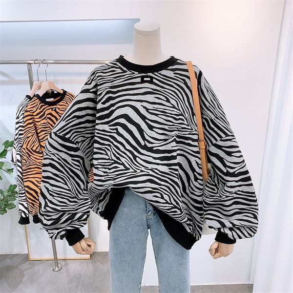 fall 2020 women's cotton sweatshirt zebra pattern long sleeve oversized pullover femme loose streetwear coat large size, Black
fall 2020 women's cotton sweatshirt zebra pattern long sleeve oversized pullover femme loose streetwear coat large size, Black