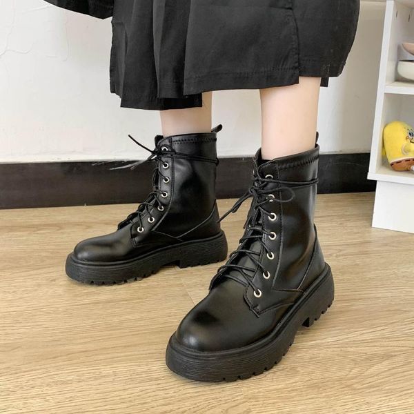 мода новый европейский стиль черный ботильоны flats круглый toe черный шнуровка boots женщина платформы кожа обувь botas mujer, Black
мода новый европейский стиль черный ботильоны flats круглый toe черный шнуровка boots женщина платформы кожа обувь botas mujer, Black