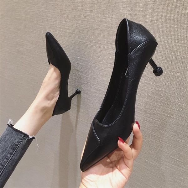 2020 european and american fashion design simple shallow mouth pointed mid-heel single shoes stiletto women's shoes party, Black
2020 european and american fashion design simple shallow mouth pointed mid-heel single shoes stiletto women's shoes party, Black