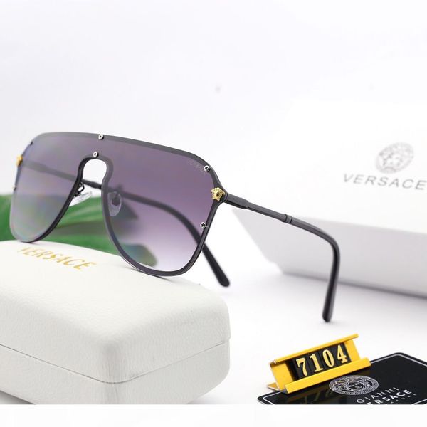 2019 new classic men's and women's glass sunglasses high-definition explosion-proof glass box full set, White;black
2019 new classic men's and women's glass sunglasses high-definition explosion-proof glass box full set, White;black
