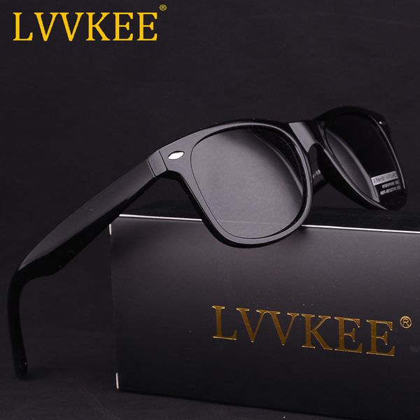 sunglasses lvvkee classic traveling polarized mens/womens outdoors driving sun glasses male/female uv400 eyewear 2140, White;black
sunglasses lvvkee classic traveling polarized mens/womens outdoors driving sun glasses male/female uv400 eyewear 2140, White;black