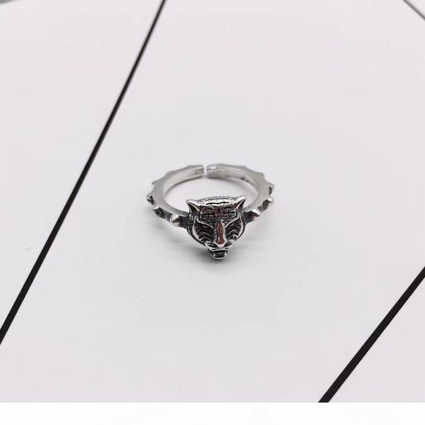 высокое качество tiger head open sterling silver ring personality малый хвост кольцом вес 4.5g способа ювелирных изделий кольца высокого кач, Golden;silver
высокое качество tiger head open sterling silver ring personality малый хвост кольцом вес 4.5g способа ювелирных изделий кольца высокого кач, Golden;silver