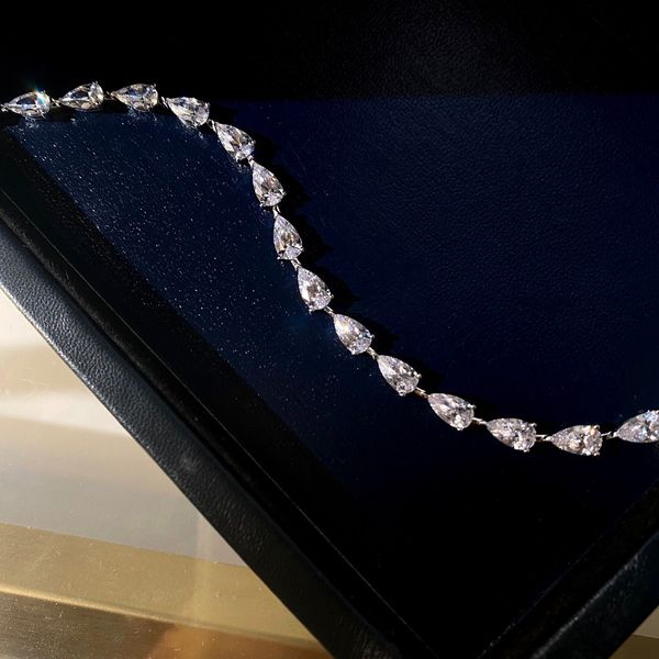 2020 luxury pre-fall series water drop diamond s925 silver plated 18k gold bracelet for christmas fashion sheet is tasted wedding accessorie, Golden;silver
2020 luxury pre-fall series water drop diamond s925 silver plated 18k gold bracelet for christmas fashion sheet is tasted wedding accessorie, Golden;silver