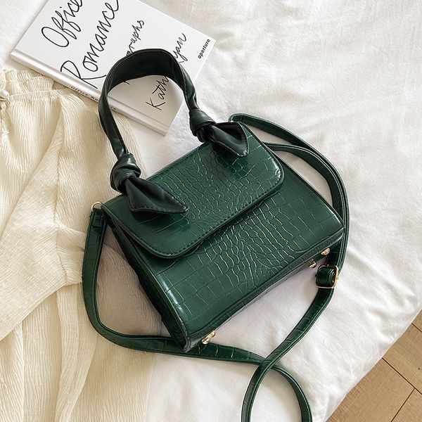 кожа pu crossbody сумки женщины 2020 новая мода wild сплошные цвета сумка женский сумки кошельки d388
кожа pu crossbody сумки женщины 2020 новая мода wild сплошные цвета сумка женский сумки кошельки d388