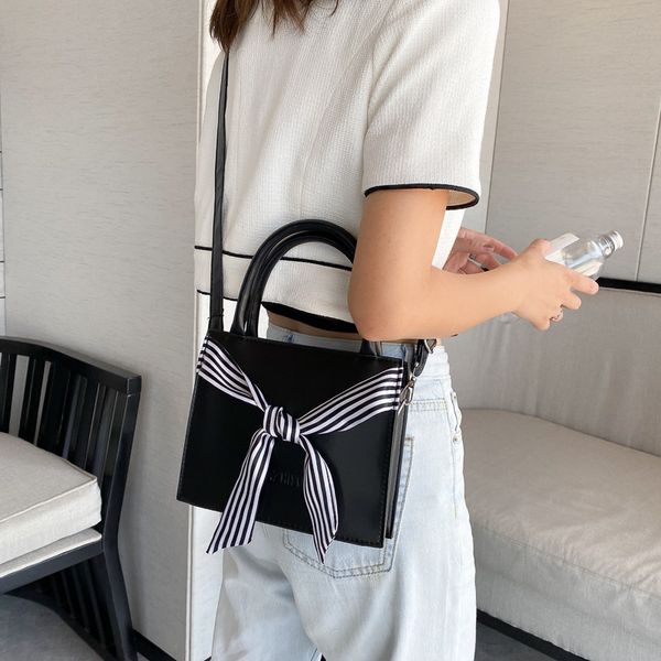 korean style small bag handbag 2020 new fashion silk scarf messenger bag wild broadband bucket
korean style small bag handbag 2020 new fashion silk scarf messenger bag wild broadband bucket