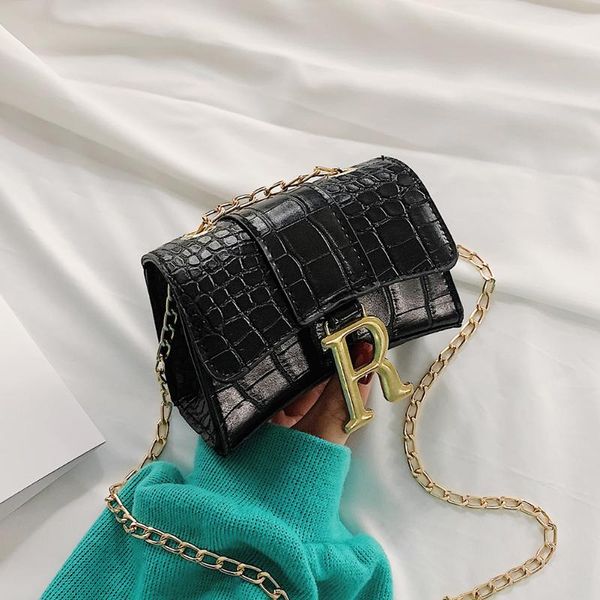 mini chain women messenger bag ladies solid leather shoulder satchel handbag for outdoor shopping traveling decoration
mini chain women messenger bag ladies solid leather shoulder satchel handbag for outdoor shopping traveling decoration