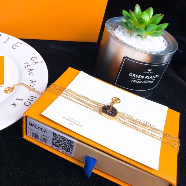accessories bracelet ladies designer jewelry charm temperament brass material gold chain chain bracelet link bracelets, Black
accessories bracelet ladies designer jewelry charm temperament brass material gold chain chain bracelet link bracelets, Black