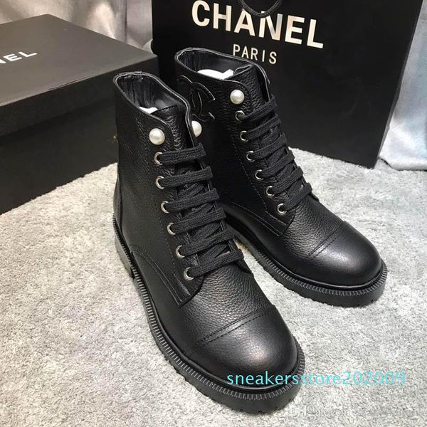 2020 new fashion luxury ladies short boots stylish comfortable leather women short boots color motorcycle martin boots size 35-41 s09, Black
2020 new fashion luxury ladies short boots stylish comfortable leather women short boots color motorcycle martin boots size 35-41 s09, Black