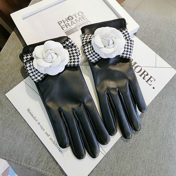 five fingers gloves korean wool bow flower black warm women spring winter thick mittens, Blue;gray
five fingers gloves korean wool bow flower black warm women spring winter thick mittens, Blue;gray