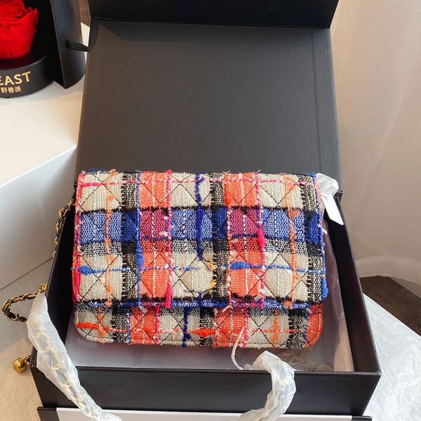 women shoulder bags chain cross body bag messenger bag fashion patchwork color tweed hardware c letter lady clear bag ing
women shoulder bags chain cross body bag messenger bag fashion patchwork color tweed hardware c letter lady clear bag ing
