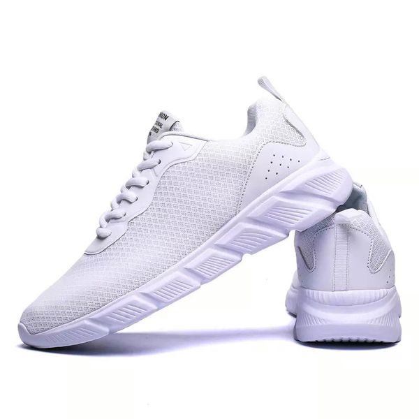 with socks fashion running shoes men women triple black breathable mens trainers classic outdoor casual sports sneakers, White;red
with socks fashion running shoes men women triple black breathable mens trainers classic outdoor casual sports sneakers, White;red