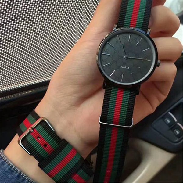 кожа часы новая мода стиль ggwatches известные торговые марки часы мужчины женщины спорт повседневный кварцевый часы 40mm классический цифер, Slivery;brown
кожа часы новая мода стиль ggwatches известные торговые марки часы мужчины женщины спорт повседневный кварцевый часы 40mm классический цифер, Slivery;brown