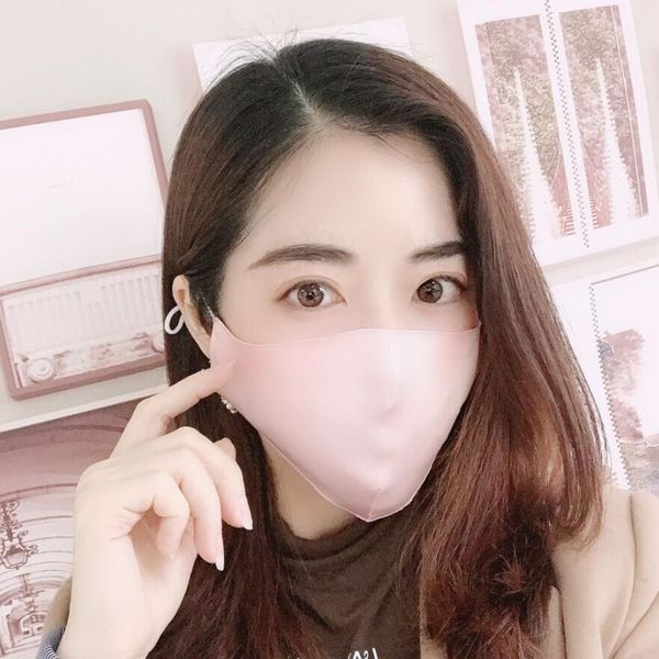 100% silk face mask with nose wire washable reusable 3 layer satin fabric mouth cover for adults soft breathable luxury mask ewe963
100% silk face mask with nose wire washable reusable 3 layer satin fabric mouth cover for adults soft breathable luxury mask ewe963