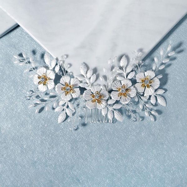 exquisite white flower hair comb elegant beads hairband bride wedding headpeice women hair jewelry headband accessories lb, Golden;silver
exquisite white flower hair comb elegant beads hairband bride wedding headpeice women hair jewelry headband accessories lb, Golden;silver