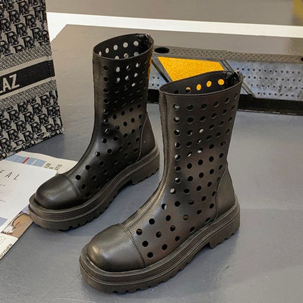 2020 spring, summer and autumn short boots women's hole hollow breathable casual large size platform platform women's boots, Black
2020 spring, summer and autumn short boots women's hole hollow breathable casual large size platform platform women's boots, Black