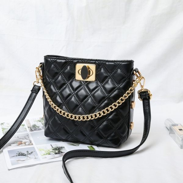 new style women crossbody bags 2020 luxury handbags women bags designer shoulder bag small messenger bag bolsas femal
new style women crossbody bags 2020 luxury handbags women bags designer shoulder bag small messenger bag bolsas femal