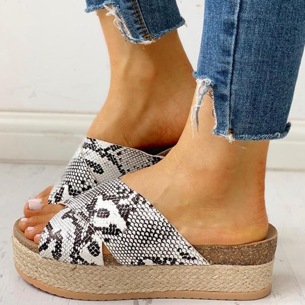 doratasia big size 35-44 new ladies ins flat platform slippers snake veins prints summer slippers women casual shoes woman, Black
doratasia big size 35-44 new ladies ins flat platform slippers snake veins prints summer slippers women casual shoes woman, Black