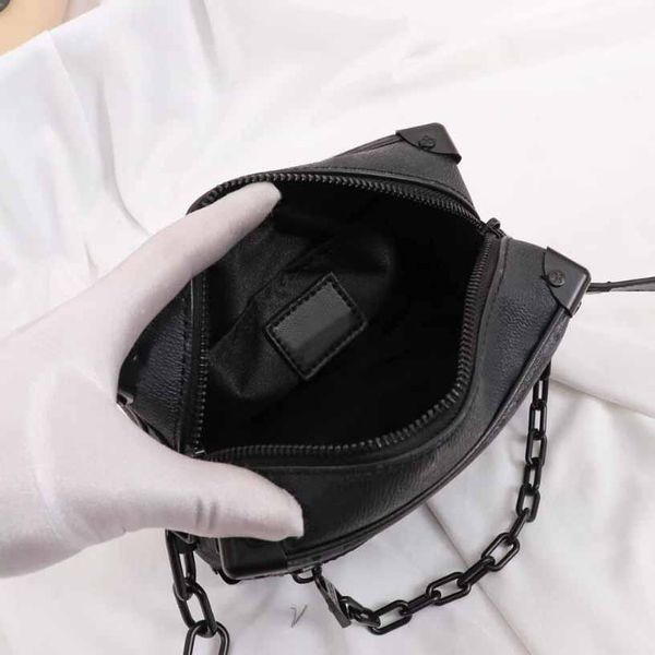 2019 spring and summer mini presbyopia box crossbody bag fashion chain bag classic print element handbag
2019 spring and summer mini presbyopia box crossbody bag fashion chain bag classic print element handbag