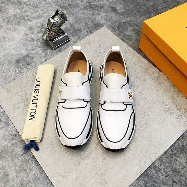 2021w limited edition men 's leather fashion wild sports shoes casual shoes ,comfortable low -shoes ,send the original box packagi, Black
2021w limited edition men 's leather fashion wild sports shoes casual shoes ,comfortable low -shoes ,send the original box packagi, Black