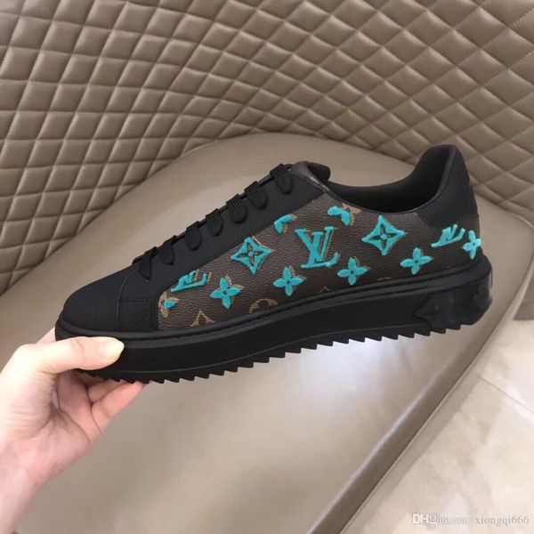 stylish men's casual sneakers, classic fashion printing, comfortable wild casual shoes with boxad, Red;white
stylish men's casual sneakers, classic fashion printing, comfortable wild casual shoes with boxad, Red;white