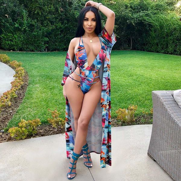 cover-ups one piece bikini 2pcs clothing sets holiday swimwear women summer floral bandage bikini sets, White;black
cover-ups one piece bikini 2pcs clothing sets holiday swimwear women summer floral bandage bikini sets, White;black