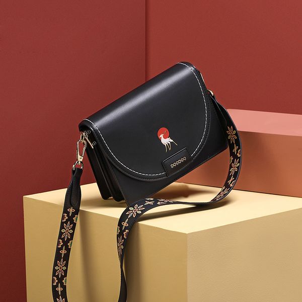 doodoo fashion trend art silk screen classic organ bag 2 shoulder strap pu leather crossbody bag for ladies
doodoo fashion trend art silk screen classic organ bag 2 shoulder strap pu leather crossbody bag for ladies