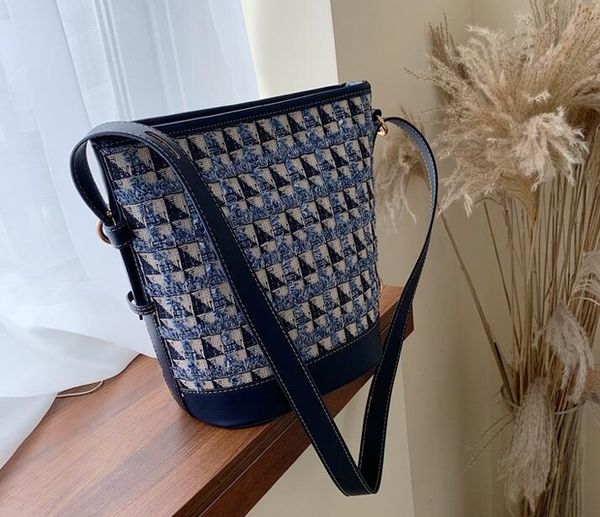 women handbag new printed check women shoulder bag elegant atmosphere contrast leather women bucket bag foreign gas joker contrast check02
women handbag new printed check women shoulder bag elegant atmosphere contrast leather women bucket bag foreign gas joker contrast check02
