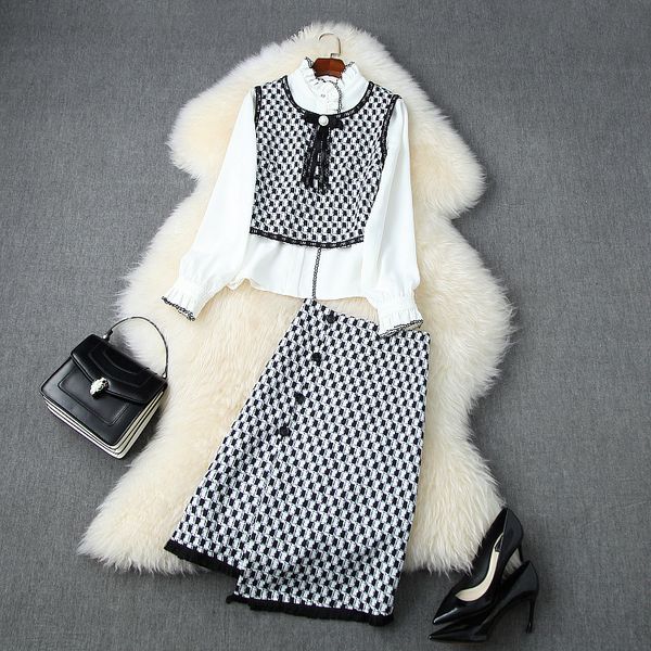 european and american women's clothing 2020 autumn new style long - sleeved beaded tassel coat bell-bottom trousers fashion suit, White
european and american women's clothing 2020 autumn new style long - sleeved beaded tassel coat bell-bottom trousers fashion suit, White