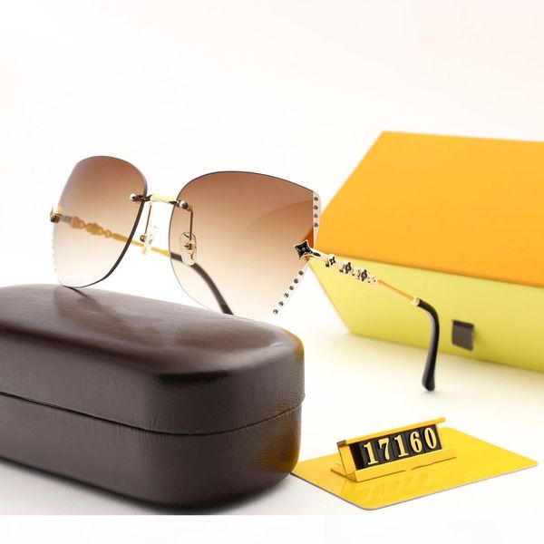 2020 millionaire sunglasses with little stones retro vintage designer sunglasses shiny gold summer style laser gold plated quality, White;black
2020 millionaire sunglasses with little stones retro vintage designer sunglasses shiny gold summer style laser gold plated quality, White;black