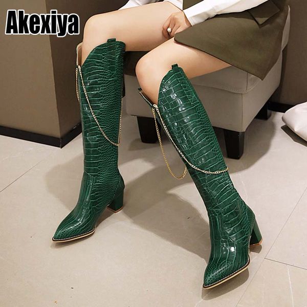 boots s women knight 2021 autumn/winter western thick mid heeled pointed metal chain knee-high black
boots s women knight 2021 autumn/winter western thick mid heeled pointed metal chain knee-high black