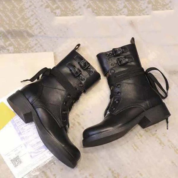 fashion leather star women shoes woman leather short autumn winter ankle fashion brand women boots 05 l7, Black
fashion leather star women shoes woman leather short autumn winter ankle fashion brand women boots 05 l7, Black