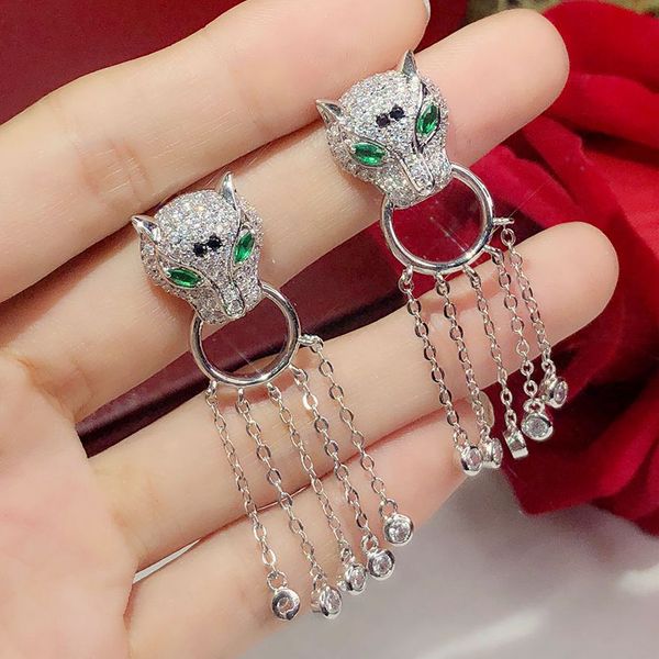 2020 new designer 925 silver needle long zircon leopard tassel earrings 18k white gold plated silver color women party jewelry, Golden
2020 new designer 925 silver needle long zircon leopard tassel earrings 18k white gold plated silver color women party jewelry, Golden