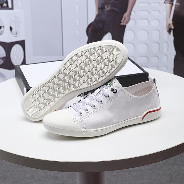 Korean Versatile Small white shoes Light texture Fashionable Board shoes Genuine leather Shock absorption Overshoot Men Summer sneakers