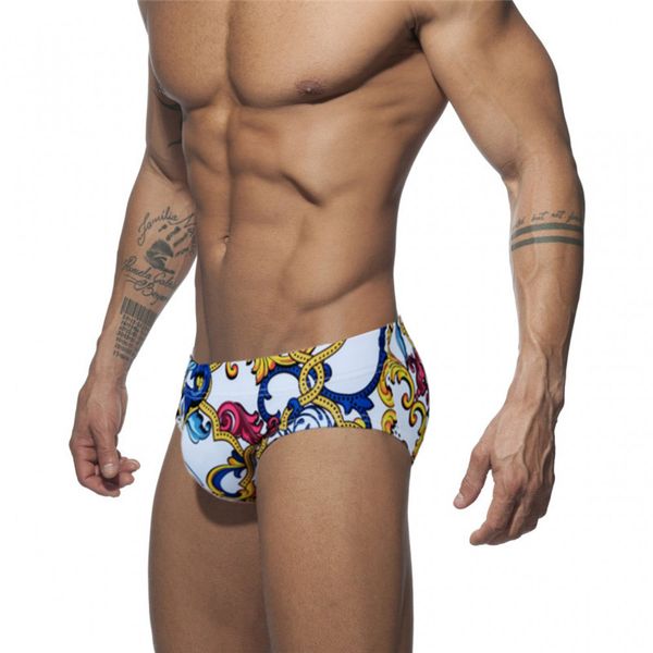 new style swimming trunks men's triangle swimming briefs low waist anti-awkward cup swimming trunks fashion pattern 4 style
new style swimming trunks men's triangle swimming briefs low waist anti-awkward cup swimming trunks fashion pattern 4 style