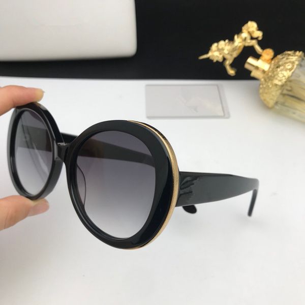 Authentic 4375 Luxury Designer Sunglasses For Women And Womens Foldable Style Full Frame Top Quality UV400 Glasses Come With Package
Authentic 4375 Luxury Designer Sunglasses For Women And Womens Foldable Style Full Frame Top Quality UV400 Glasses Come With Package
