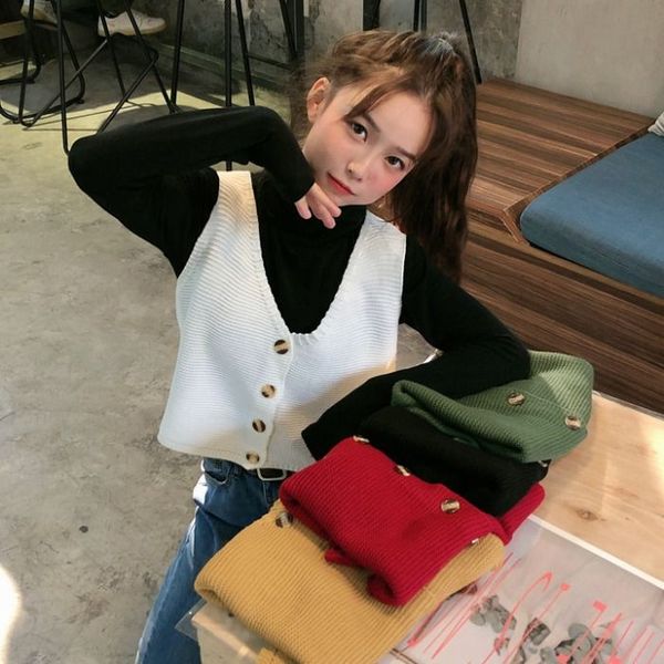 women's vests 2021 women casual sweater vest sleeveless waistcoat knitted for spring autumn with button mujer l146, Black;white
women's vests 2021 women casual sweater vest sleeveless waistcoat knitted for spring autumn with button mujer l146, Black;white