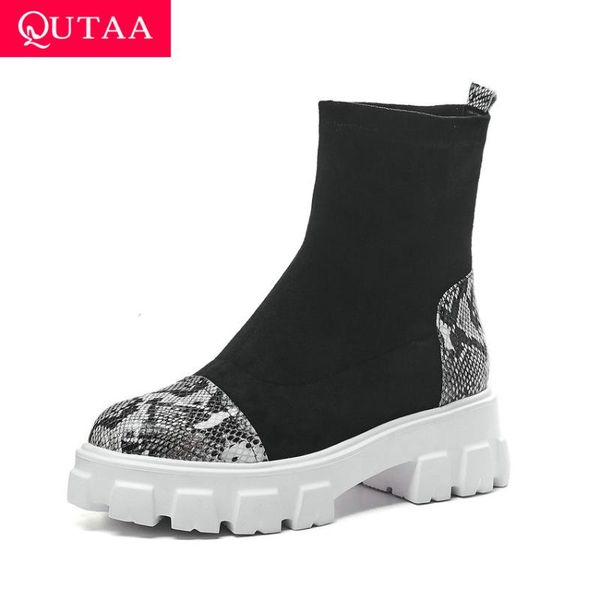 qutaa 2020 elegant women shoes round toe genuine leather+pu square med heel autumn winter casual ankle boots big size 34-39, Black
qutaa 2020 elegant women shoes round toe genuine leather+pu square med heel autumn winter casual ankle boots big size 34-39, Black