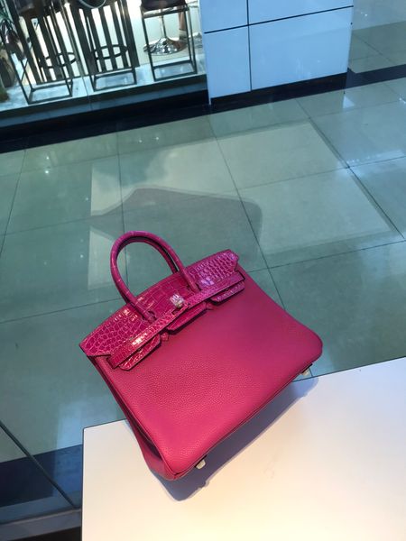 factory wholesale real crocodile+togo deep fuchsia briikin purse 30cm,fully handmade wax thread,both gold and silver hardware,fast delivery
factory wholesale real crocodile+togo deep fuchsia briikin purse 30cm,fully handmade wax thread,both gold and silver hardware,fast delivery