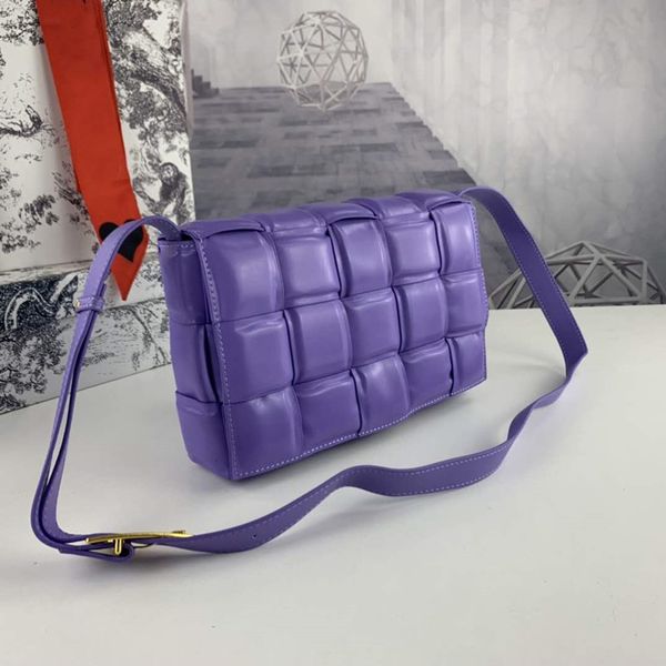 лучшие моды качества crossbody сумка для womens с кожаным ремешком padded кассетной сумкой в режиме реальных телячьей кожи леди сумки
лучшие моды качества crossbody сумка для womens с кожаным ремешком padded кассетной сумкой в режиме реальных телячьей кожи леди сумки